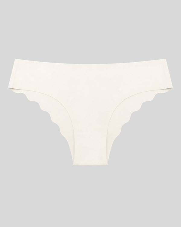 Ivory Scallop Seamless Bikini Panty
