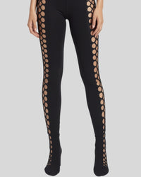 Noir Cutout Active Set